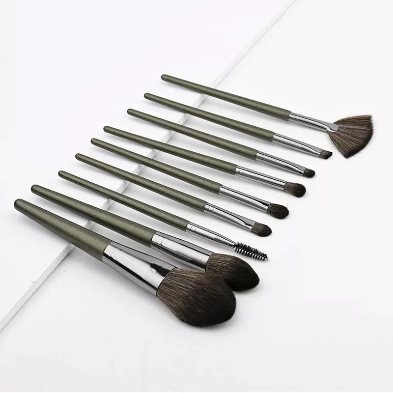 9Pcs Dark Green Makeup Brush With Bag Set Foundation Powder Highlighter Eyeshadow Soft Brush Make Up Tools
9Pcs Dark Green Makeup Brush With Bag Set Foundation Powder Highlighter Eyeshadow Soft Brush Make Up Tools