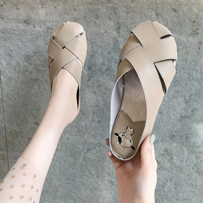 Cover Toe Female Shoes Rubber Slippers Low Slides PU 2021 Flat Soft Casual Rome Retro Leisure Shoes Cover Toe Rubber Slippers PU
Cover Toe Female Shoes Rubber Slippers Low Slides PU 2021 Flat Soft Casual Rome Retro Leisure Shoes Cover Toe Rubber Slippers PU