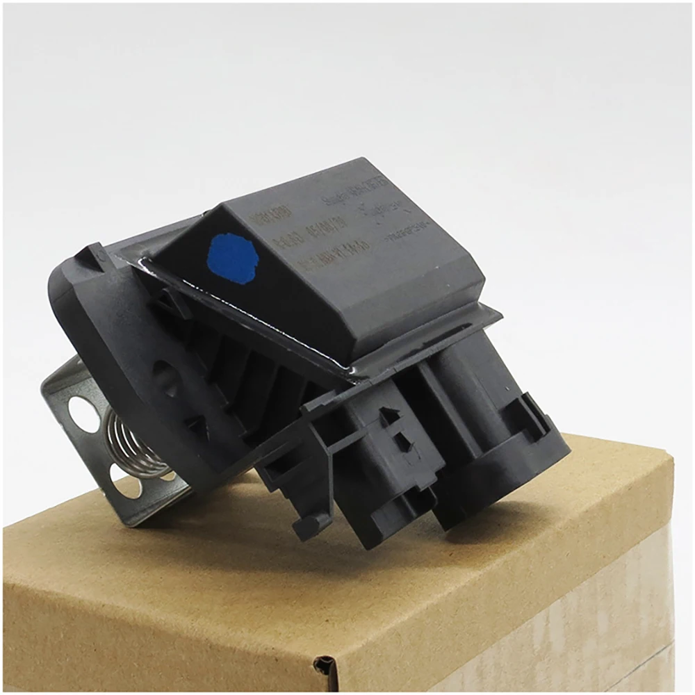 Suitable for Peugeot 307 308 3008 C-Quatr C4L 408 water tank fan resistance module control box
Suitable for Peugeot 307 308 3008 C-Quatr C4L 408 water tank fan resistance module control box