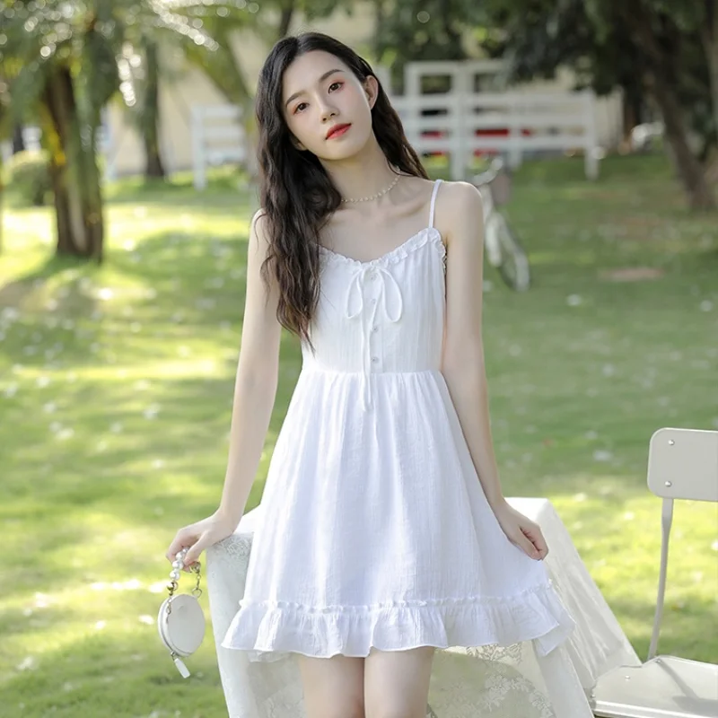 French First Love Ruffle Skirt Female Small Fresh Sweet Temperament White Suspender Dress New Summer V-neck
French First Love Ruffle Skirt Female Small Fresh Sweet Temperament White Suspender Dress New Summer V-neck