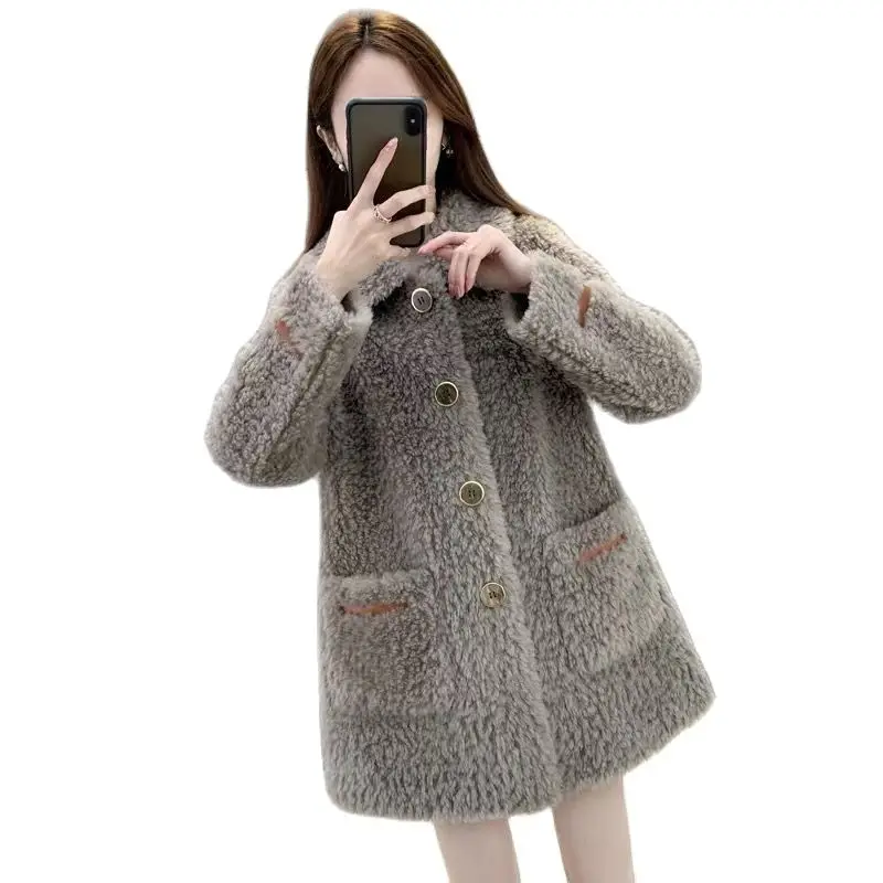 

Women Winter New SheepShearing Jacket Female Loose Imitate Lamb Fur Fur One Grain Fleece Was Thin Mid-length Splicing Coat A894