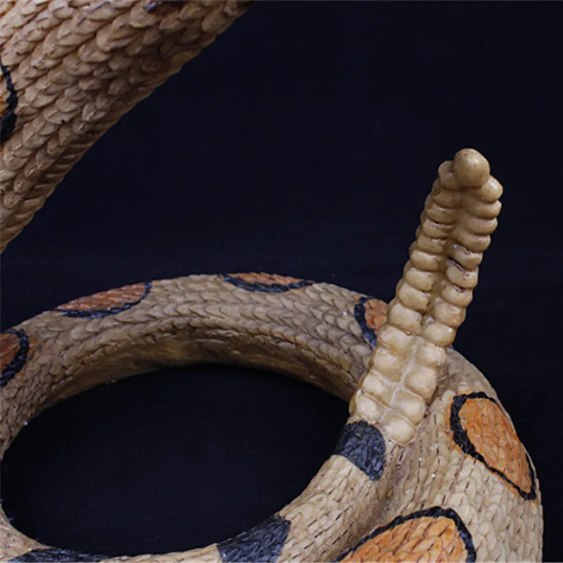 Bao Guang Ta European-Style Simulation Reptile Rattlesnake Statue Bar Club Personality Decor Sculpture Evil Home Decor A2425
Bao Guang Ta European-Style Simulation Reptile Rattlesnake Statue Bar Club Personality Decor Sculpture Evil Home Decor A2425