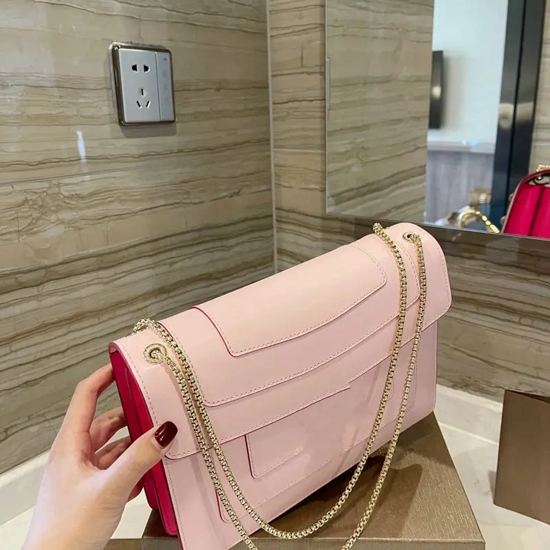 114476 New fashion lady's chain bag trendy all-match lady's shoulder bag messenger bag women bag
114476 New fashion lady's chain bag trendy all-match lady's shoulder bag messenger bag women bag