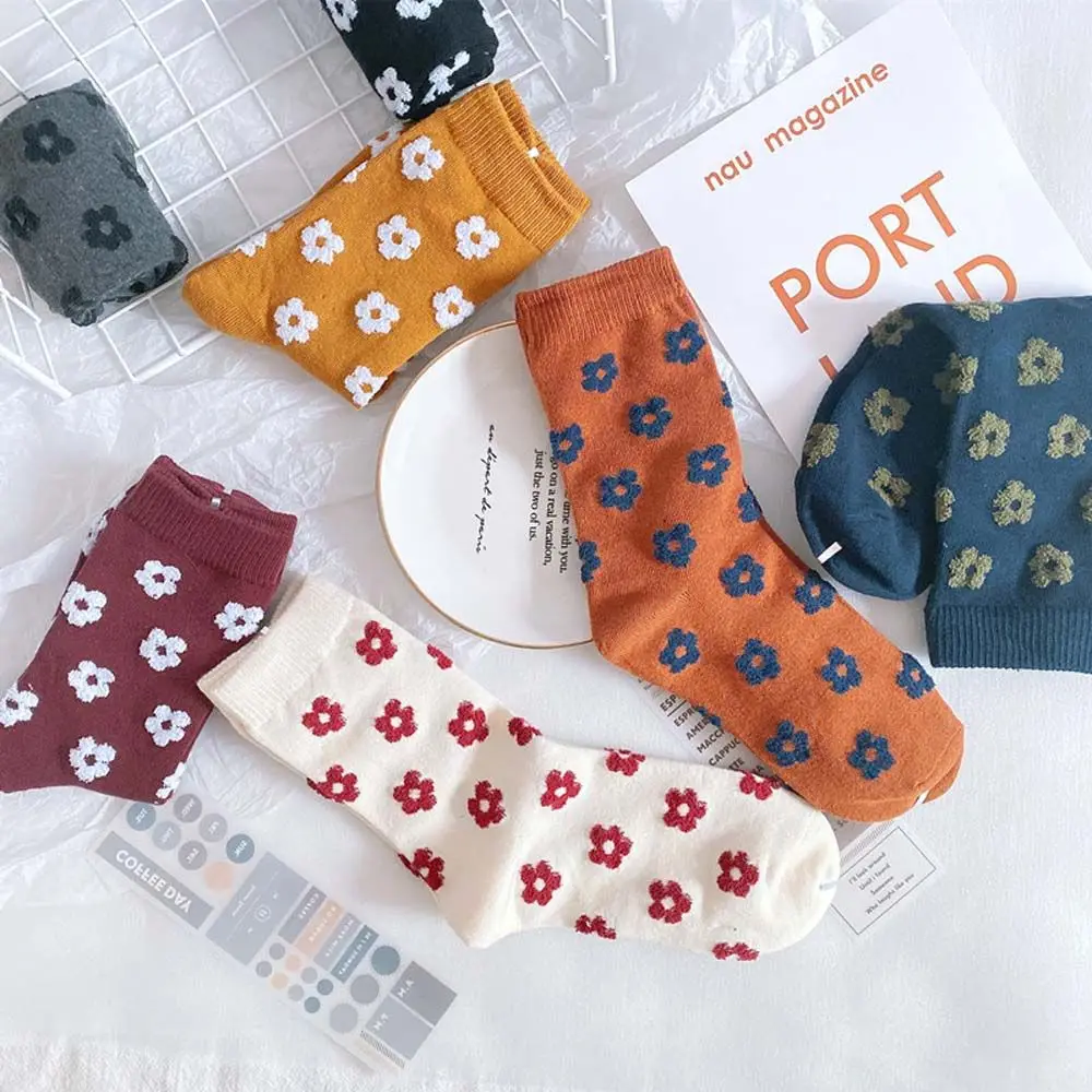 Flower Pattern Sports College Style Socks Cotton Harajuku Korea Style Mid-tube Sock Women Flowers Socks Female Hosiery
Flower Pattern Sports College Style Socks Cotton Harajuku Korea Style Mid-tube Sock Women Flowers Socks Female Hosiery