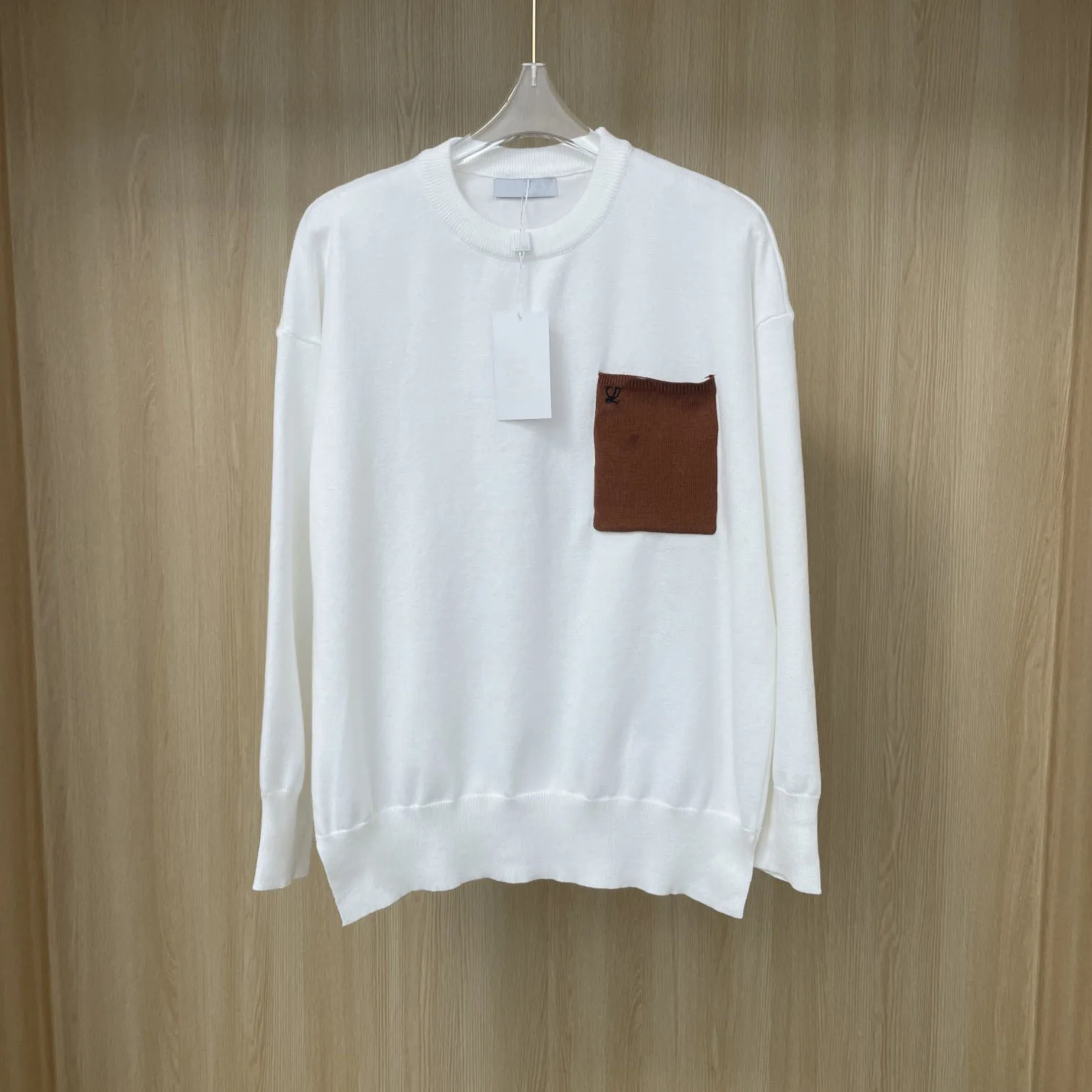 Autumn Selling Men Women Pure Cotton High Street Three-dimensional Pocket Round Neck Long-sleeved Pullover
Autumn Selling Men Women Pure Cotton High Street Three-dimensional Pocket Round Neck Long-sleeved Pullover