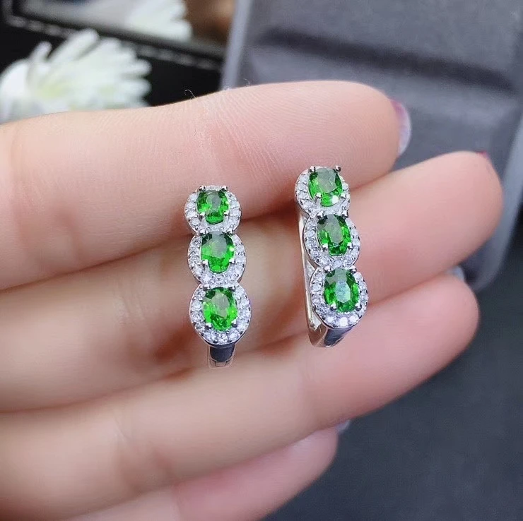 Fashion grace Fine Line Row Natural green diopside drop earrings 925 silver natural gemstone earrings women party fine jewelry
Fashion grace Fine Line Row Natural green diopside drop earrings 925 silver natural gemstone earrings women party fine jewelry