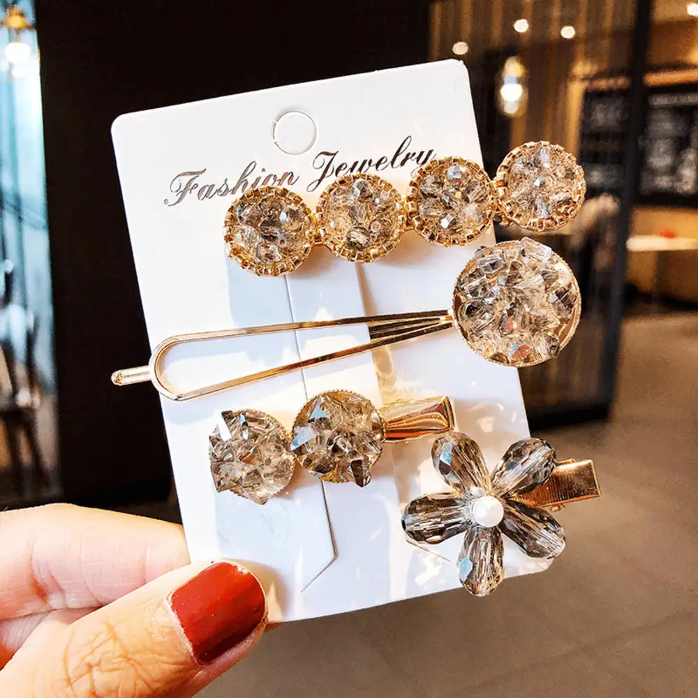 4PCS/Set New Women Luxury Crystal Flower Round Hairpins Sweet Hair Clip Barrette Hair Ornament Headband Fashion Hair Accessories
4PCS/Set New Women Luxury Crystal Flower Round Hairpins Sweet Hair Clip Barrette Hair Ornament Headband Fashion Hair Accessories