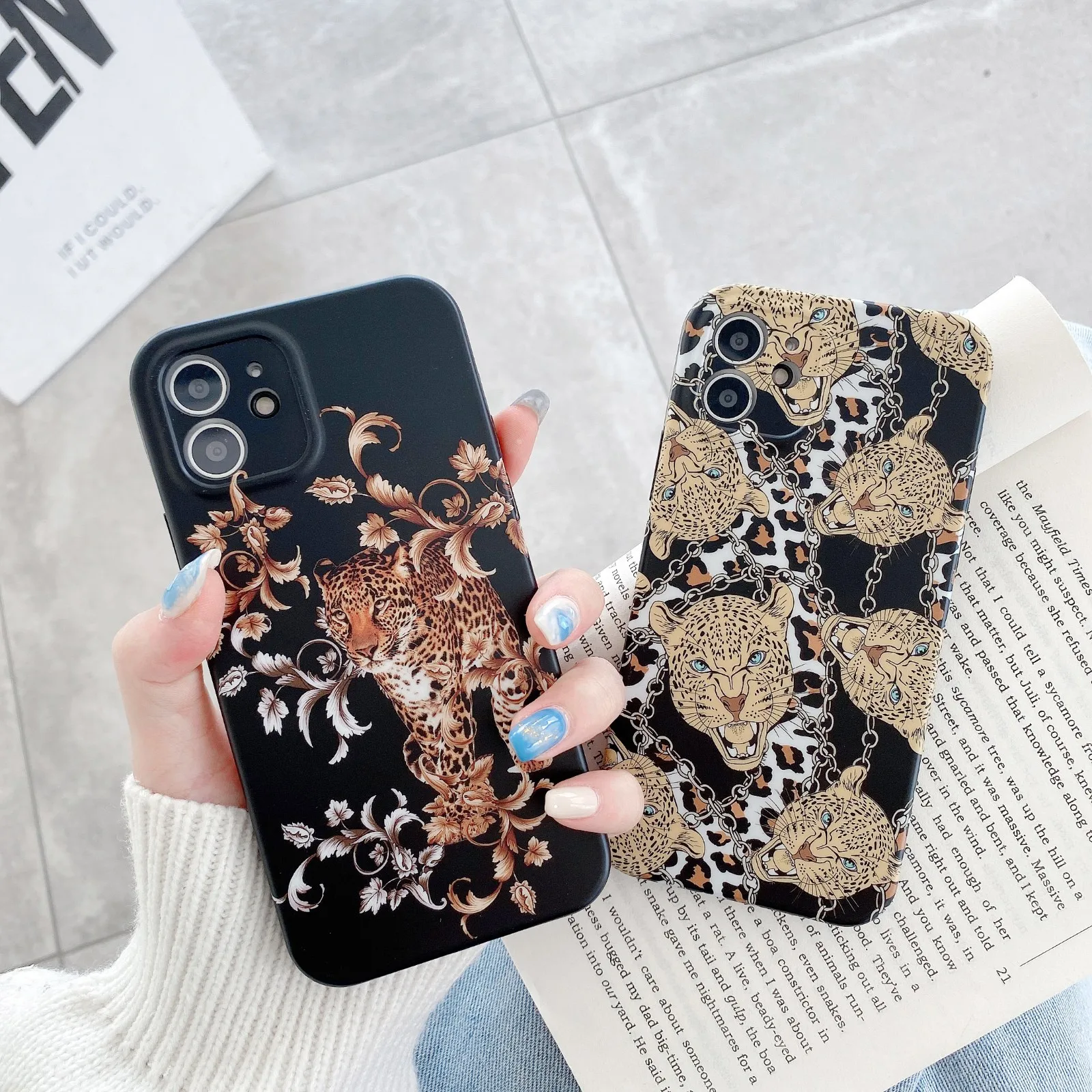 Italy Luxury brand elements soft Case For iPhone 13 11 12 Pro Max mini 7 8 Plus XR X XS MAX phone Cover tiger leopard funda capa
Italy Luxury brand elements soft Case For iPhone 13 11 12 Pro Max mini 7 8 Plus XR X XS MAX phone Cover tiger leopard funda capa