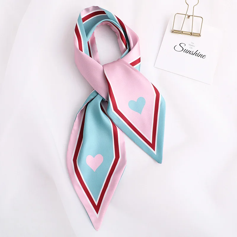 Double Sided Head Scarves Fashion Silk Scarf Pointed Corner Multifunctional Versatile Decorative Sweet Pointed Corner Hair Band
Double Sided Head Scarves Fashion Silk Scarf Pointed Corner Multifunctional Versatile Decorative Sweet Pointed Corner Hair Band