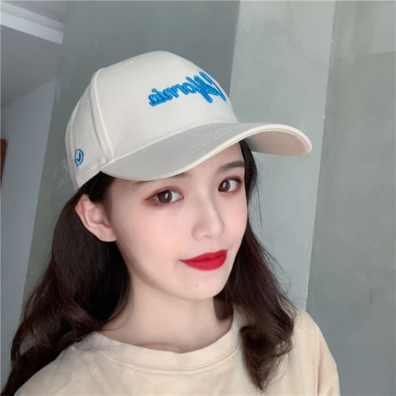 Korean Version of All-match Baseball Cap Ladies Embroidery Small Letters Casual Sun Hat Outdoor Fashion All-match Men's Caps
Korean Version of All-match Baseball Cap Ladies Embroidery Small Letters Casual Sun Hat Outdoor Fashion All-match Men's Caps