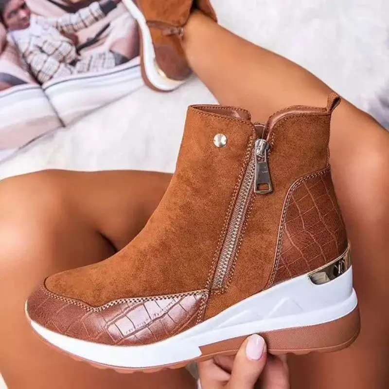 2021 Autumn New Women PU Leather Stitched Boots Side Zipper Slope Heel Fashion Casual Sports Boots Comfortable Hot Sale KP327
2021 Autumn New Women PU Leather Stitched Boots Side Zipper Slope Heel Fashion Casual Sports Boots Comfortable Hot Sale KP327