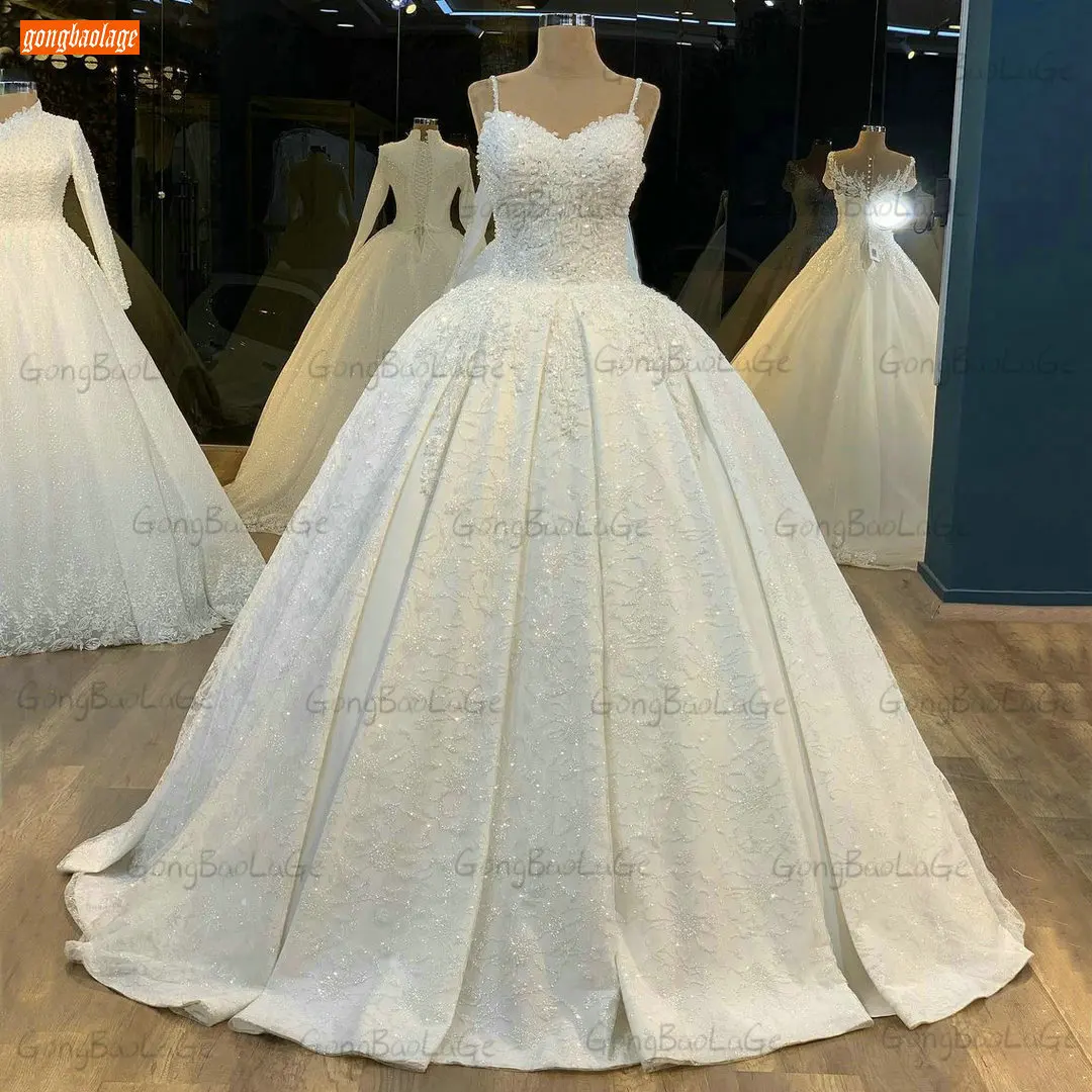 Elegant Lace Wedding Gowns 2021 Spaghetti Straps Abito Da Sposa Appliqus Beading Bridal Dresses Long Ball Gown Vestidos De Noiva
Elegant Lace Wedding Gowns 2021 Spaghetti Straps Abito Da Sposa Appliqus Beading Bridal Dresses Long Ball Gown Vestidos De Noiva