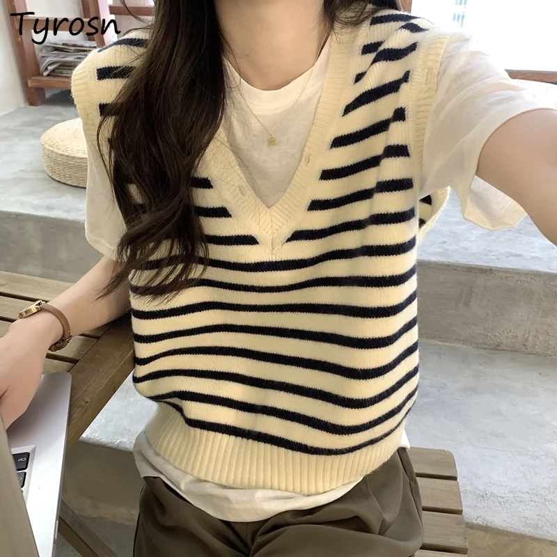 Striped Sweater Vest Women Design Panelled Cropped Sweaters High Street All-match Sleeveless Knitted Tops Female Trendy Elegant
Striped Sweater Vest Women Design Panelled Cropped Sweaters High Street All-match Sleeveless Knitted Tops Female Trendy Elegant