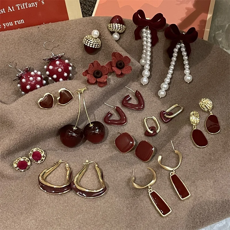 LOVOACC Vintage Multi Styles Burgundy Color Love Heart Flower Earring for Women Korean Pearls Enamel Geometric Drop Earrings
LOVOACC Vintage Multi Styles Burgundy Color Love Heart Flower Earring for Women Korean Pearls Enamel Geometric Drop Earrings