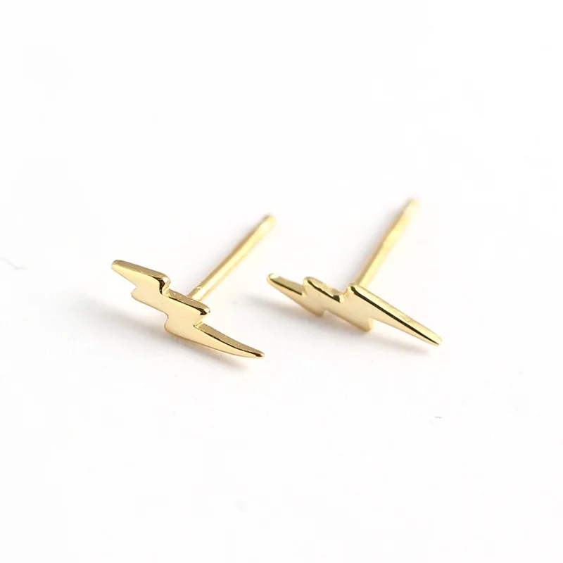 minimalist stud earrings S925 pure silver double fold thunder lightning stud earrings mini earrings female personality
minimalist stud earrings S925 pure silver double fold thunder lightning stud earrings mini earrings female personality