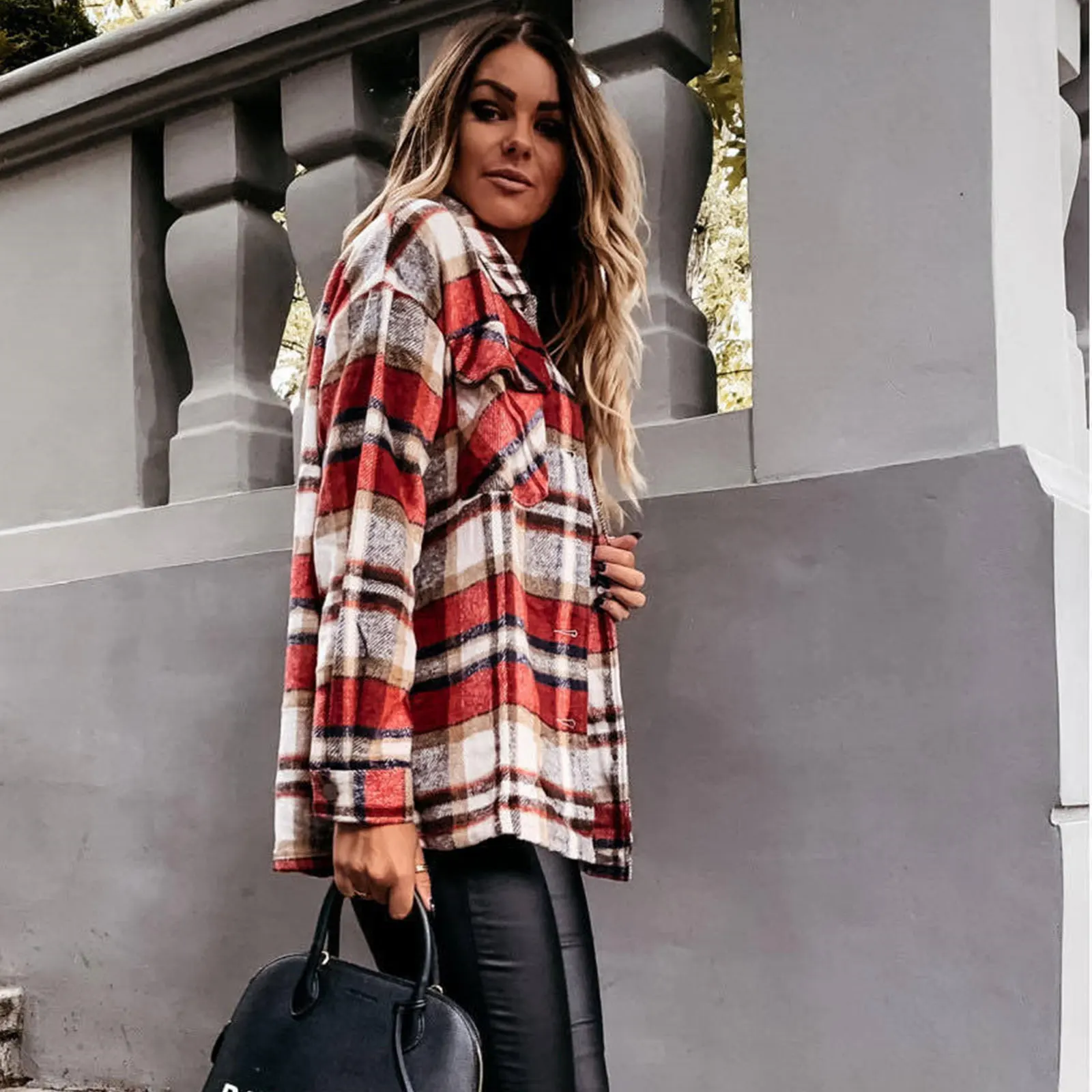 Autumn European And American Long Sleeve Large Pocket Loose Women's Plaid Shirt Medium Long Coat
Autumn European And American Long Sleeve Large Pocket Loose Women's Plaid Shirt Medium Long Coat