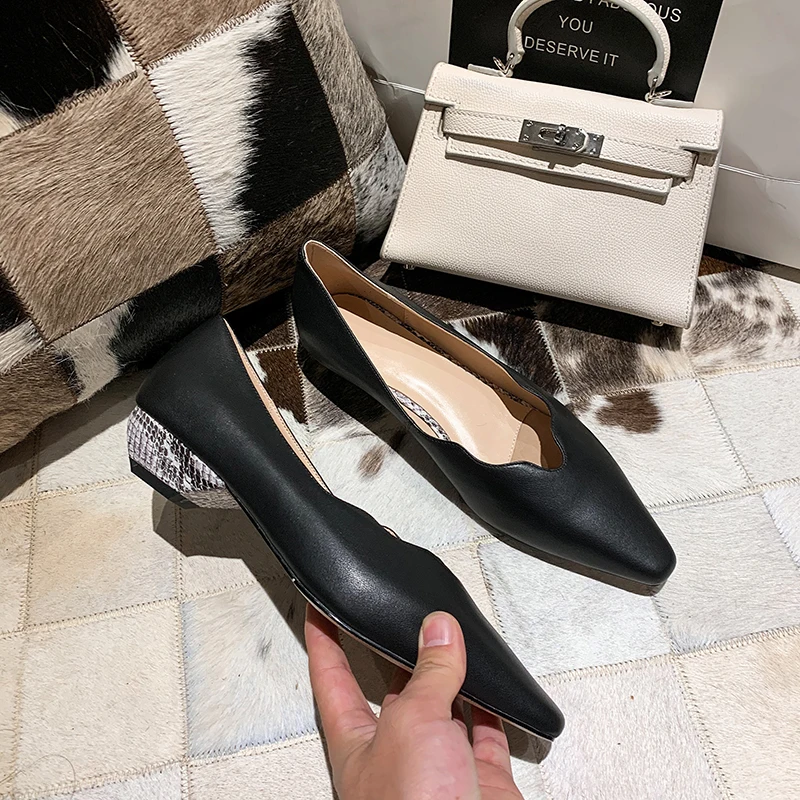 Women's genuine leather slip-on pointed toe flats leisure soft comfortable casual daily shoes OL style female elegant shoes sale
Women's genuine leather slip-on pointed toe flats leisure soft comfortable casual daily shoes OL style female elegant shoes sale