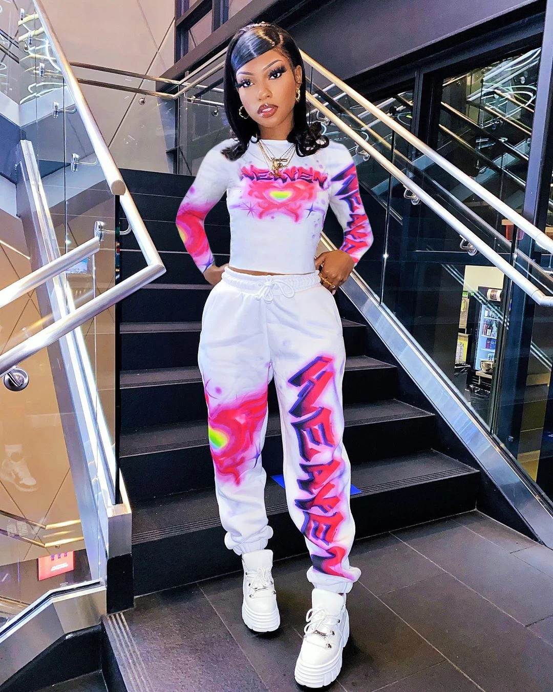 Fashion Women Two Piece Outfits Graffiti Letter Print Joggers Sweat Suits Streetwear Tracksuit Autumn Warm Casual Clothing
Fashion Women Two Piece Outfits Graffiti Letter Print Joggers Sweat Suits Streetwear Tracksuit Autumn Warm Casual Clothing