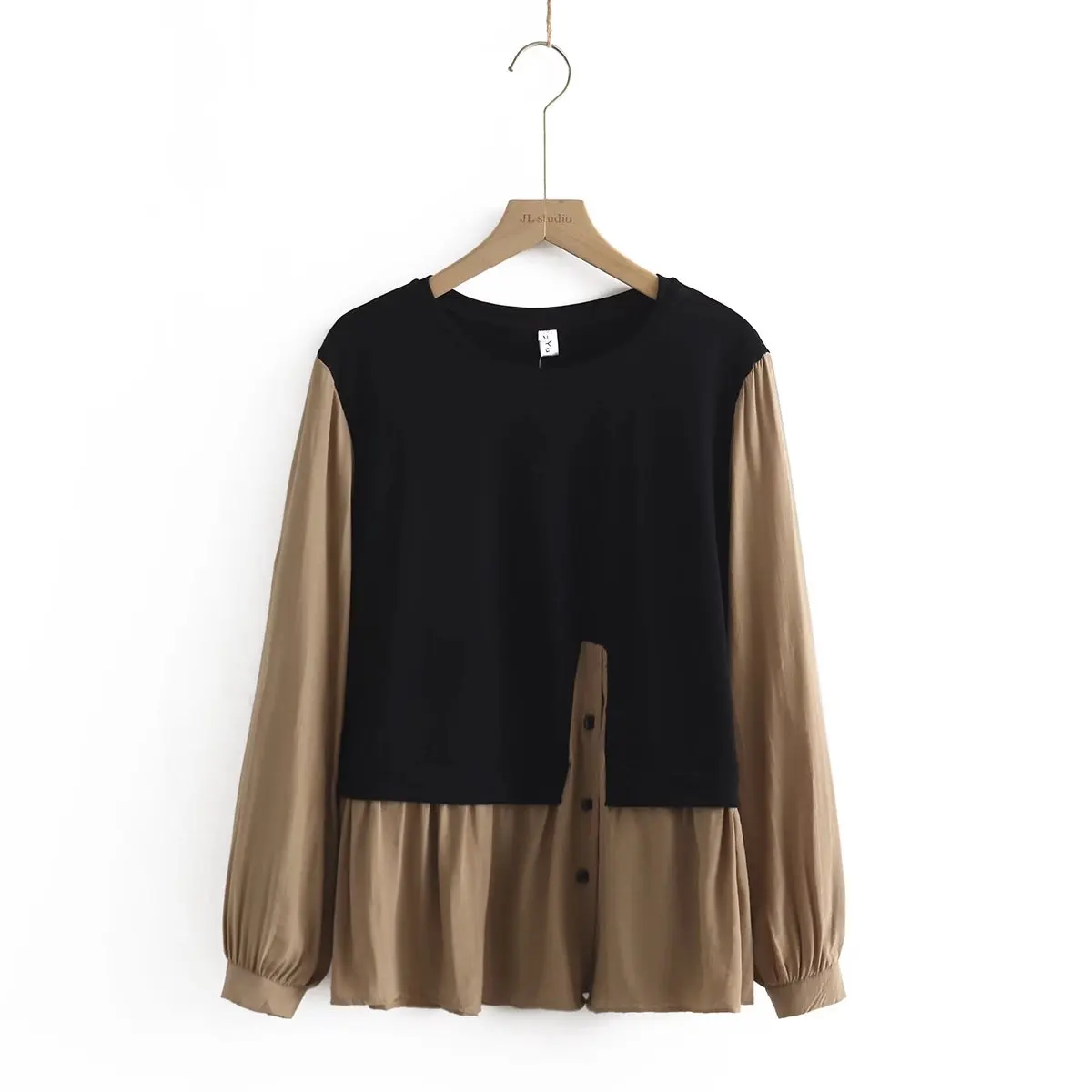 Women's oversize shirt O-Neck fake two-piece woman blouses 2022 plus size spring autumn blue Khaki patchwork Female clothing
Women's oversize shirt O-Neck fake two-piece woman blouses 2022 plus size spring autumn blue Khaki patchwork Female clothing