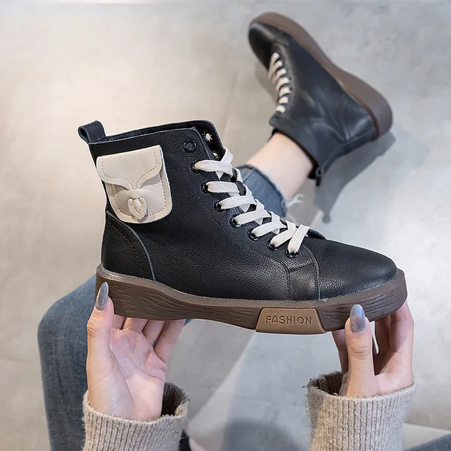 Женские кожаные высокие кроссовки, новинка 2021, стильные Универсальные ботинки на плоской подошве с карманами, повседневные женские ботинки... 
Женские кожаные высокие кроссовки, новинка 2021, стильные Универсальные ботинки на плоской подошве с карманами, повседневные женские ботинки...