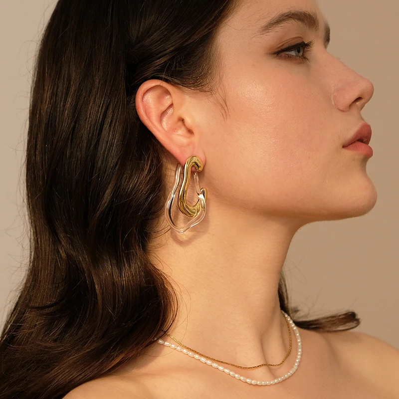 INS three-color South Korea imported resin hit color personality earrings irregular double temperament earrings niche design
INS three-color South Korea imported resin hit color personality earrings irregular double temperament earrings niche design