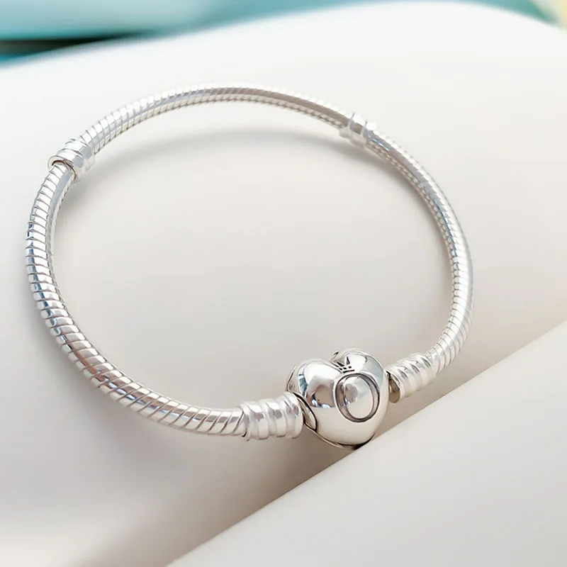 Authentic 925 Sterling Silver Pan Bracelet Classic Fashion Heart-shaped Snake Bone Diy Bracelet Fit Charm Women Jewelry
Authentic 925 Sterling Silver Pan Bracelet Classic Fashion Heart-shaped Snake Bone Diy Bracelet Fit Charm Women Jewelry