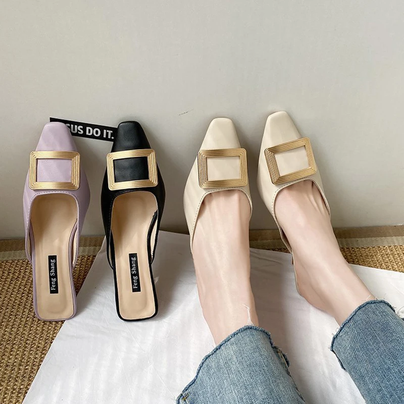 Rivet Shoes Ladies' Slippers Med Cover Toe Slipers Women Heeled Mules 2021 High Pointed Summer Thin Retro Slides PU Rubber Metal 
Rivet Shoes Ladies' Slippers Med Cover Toe Slipers Women Heeled Mules 2021 High Pointed Summer Thin Retro Slides PU Rubber Metal
