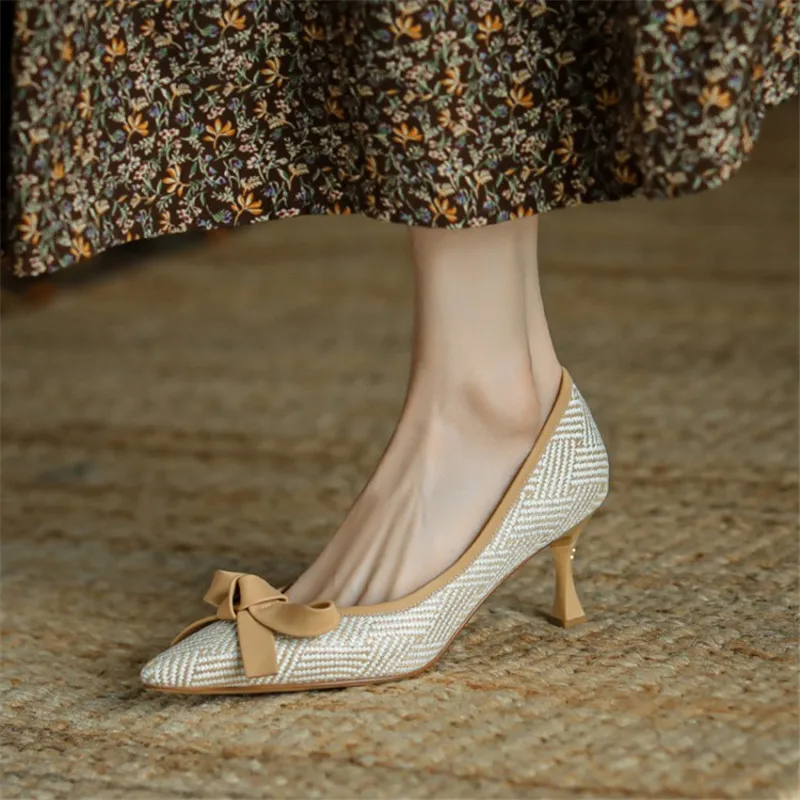 New Sheepskin Slip-On Women Shoes Fashion Butterfly-knot Spring/Autumn Shallow Pumps Pointed Toe Thin Heel Handmade Shoes Women
New Sheepskin Slip-On Women Shoes Fashion Butterfly-knot Spring/Autumn Shallow Pumps Pointed Toe Thin Heel Handmade Shoes Women