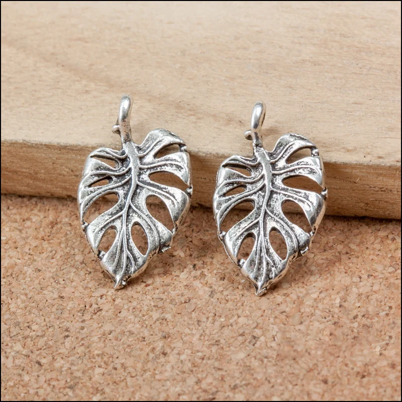 50pcs Vintage Leaf Charms Pendant DIY Bracelet Necklace Jewelry Accessories Handmade Craft Supplies Cheap Wholesale
50pcs Vintage Leaf Charms Pendant DIY Bracelet Necklace Jewelry Accessories Handmade Craft Supplies Cheap Wholesale