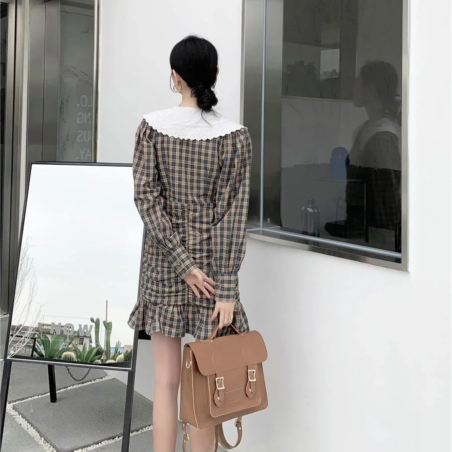 Plaid Peter Pan Collar Lantern Sleeve Women's Dress Slim Waist Flounced Edge Vintage Retro Simple Fashion Vestido De Mujer
Plaid Peter Pan Collar Lantern Sleeve Women's Dress Slim Waist Flounced Edge Vintage Retro Simple Fashion Vestido De Mujer