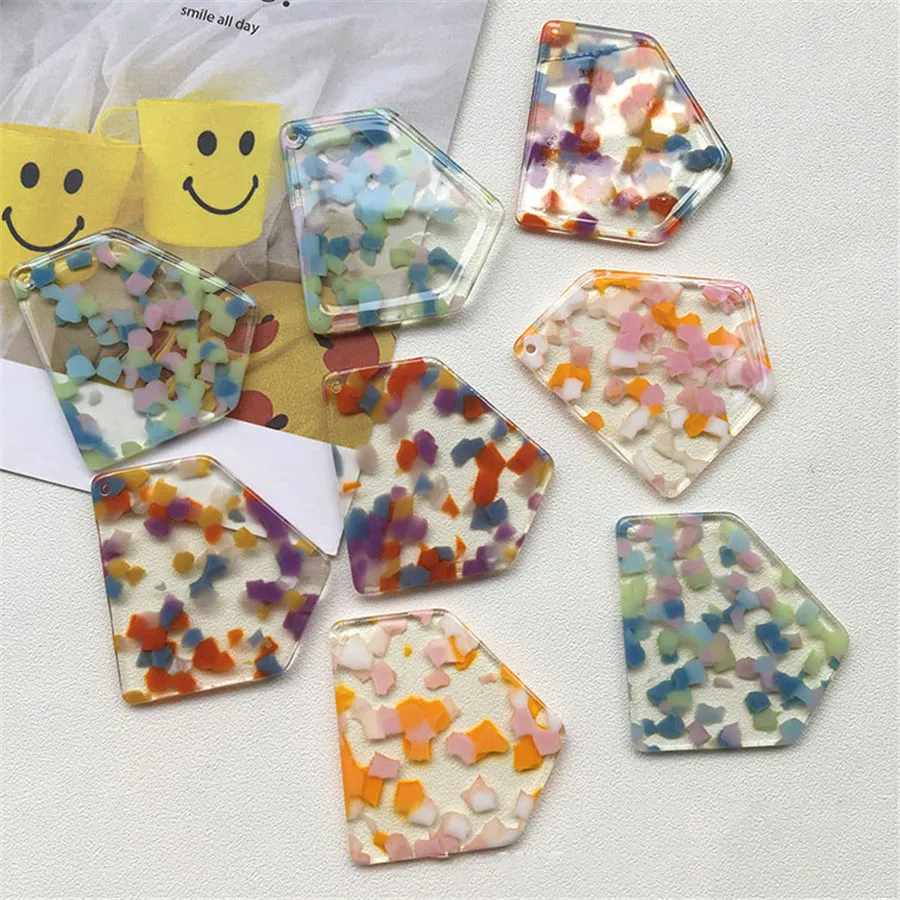 Новые 30 шт. уксусной кислоты с цветочным рисунком в виде геометрических фигур нерегулярные серьги ожерелья подвески орнамент аксессуар модные ювелирные подвески 39*45 мм
Новые 30 шт. уксусной кислоты с цветочным рисунком в виде геометрических фигур нерегулярные серьги ожерелья подвески орнамент аксессуар модные ювелирные подвески 39*45 мм