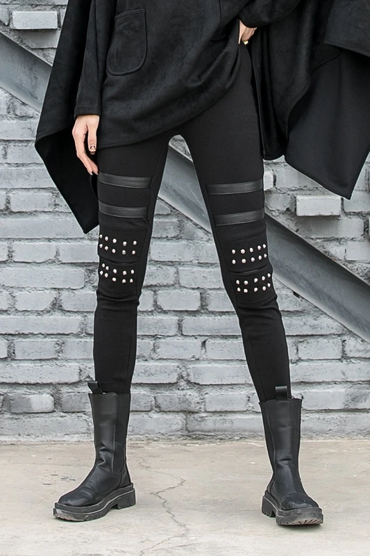 SuperAen 2021 Streetwear Fashion Leggings Female Rivet Decoration Slim Elastic Tight-fitting Black High Waist Leggings
SuperAen 2021 Streetwear Fashion Leggings Female Rivet Decoration Slim Elastic Tight-fitting Black High Waist Leggings