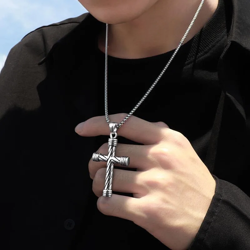 European and American Hip-hop Bungee Personality Cross Necklace Trendy Men Pendant Trendy Pendant Accessories Sweater Chain
European and American Hip-hop Bungee Personality Cross Necklace Trendy Men Pendant Trendy Pendant Accessories Sweater Chain