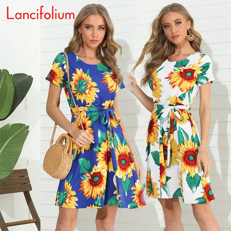 Floral Dress Women Summer Sunflower Mini Dress 2020 Retro Boho Vintage Dress Ladies Skater Holiday Casual Party Beach Sundress
Floral Dress Women Summer Sunflower Mini Dress 2020 Retro Boho Vintage Dress Ladies Skater Holiday Casual Party Beach Sundress