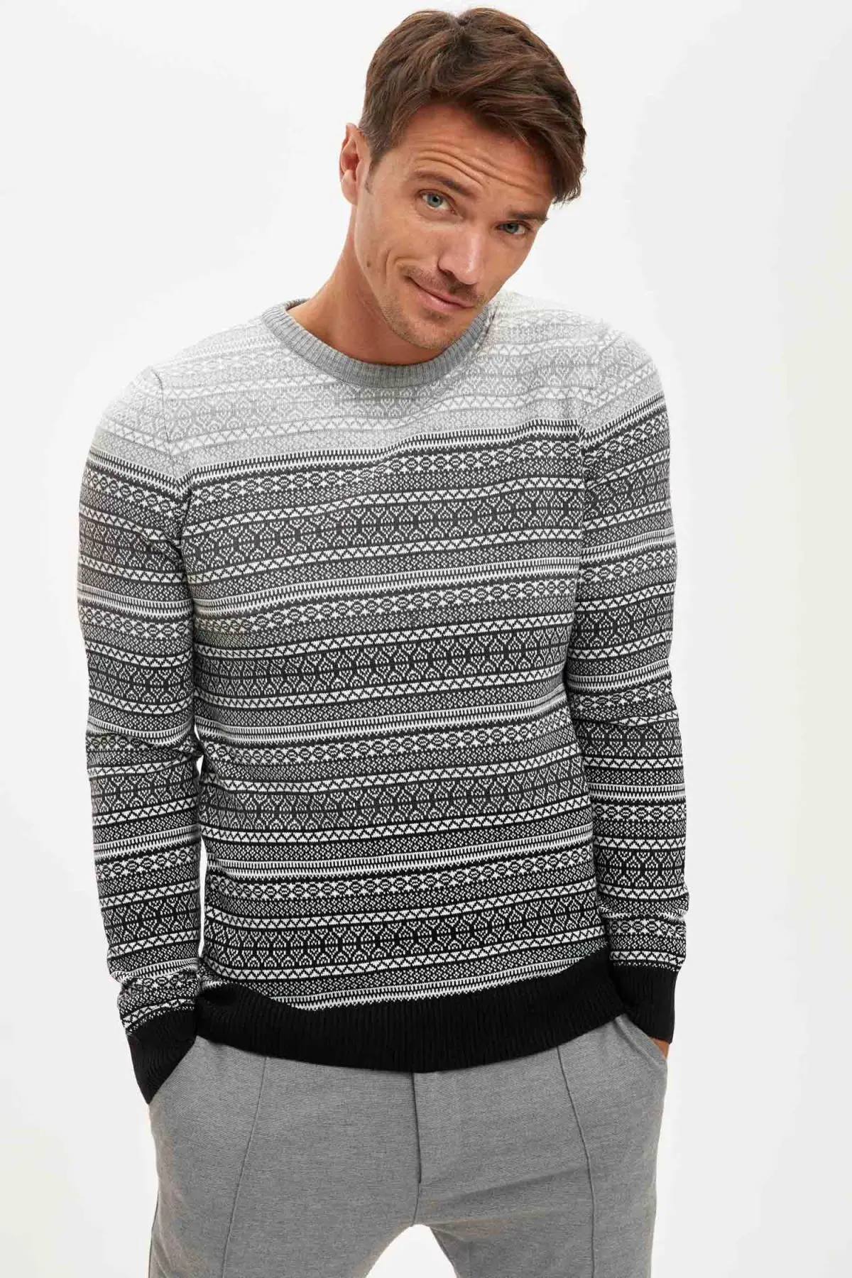 DeFacto человек Pullover-R7005AZ20AU 
DeFacto человек Pullover-R7005AZ20AU