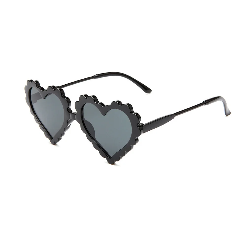 Cute Love Heart-shaped Children Sunglasses Girl Newest Trendy High Quality Lace Kid Sun Glasses Boy New Fashion Eyewear Gafas UV
Cute Love Heart-shaped Children Sunglasses Girl Newest Trendy High Quality Lace Kid Sun Glasses Boy New Fashion Eyewear Gafas UV