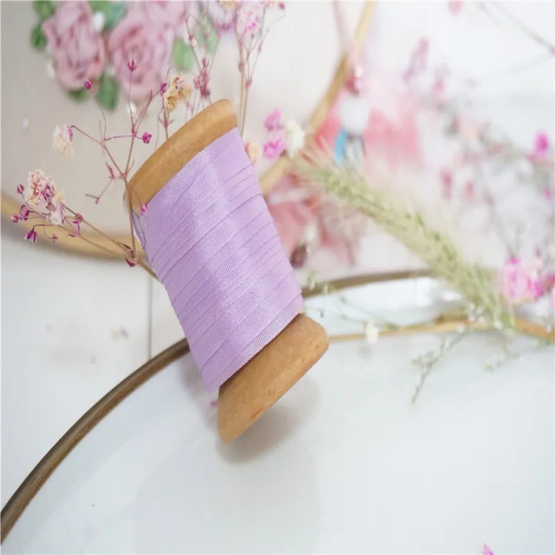 7mmX10m/roll by woodenspool 100% pure silk embroidery ribbon thin taffeta silk ribbon habotai hand dyed silk satin ribbon
7mmX10m/roll by woodenspool 100% pure silk embroidery ribbon thin taffeta silk ribbon habotai hand dyed silk satin ribbon