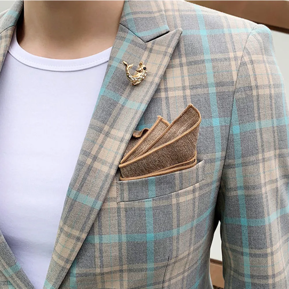 2 Pieces Suit 2020 Summer Fashion Mens Plaid Business Casual Slim Fit Wedding Groom Suits Terno Party Tuxedo Suits Sets
2 Pieces Suit 2020 Summer Fashion Mens Plaid Business Casual Slim Fit Wedding Groom Suits Terno Party Tuxedo Suits Sets