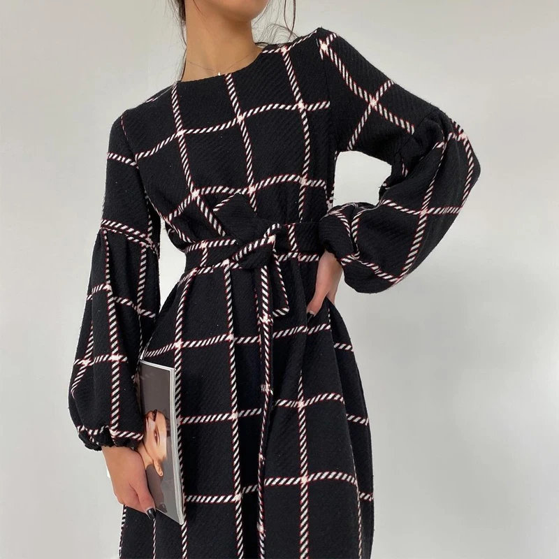 2022 Femme Fashion Houndstooth Plaid Print Office Dress Women Elegant O-Neck Long Sleeve Belt A-Line Dresses Casual Autumn Mujer
2022 Femme Fashion Houndstooth Plaid Print Office Dress Women Elegant O-Neck Long Sleeve Belt A-Line Dresses Casual Autumn Mujer