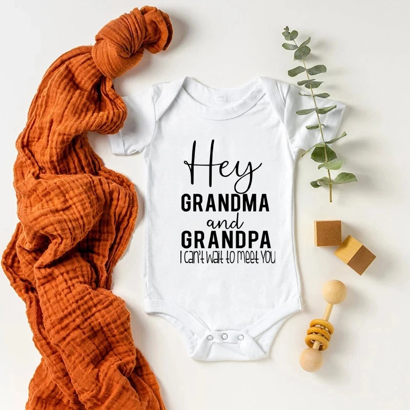 Эй, бабушка и дедушка, я не могу дождаться, чтобы встретиться с вами, боди для новорожденных, летние комбинезоны с коротким рукавом, повседне...
Эй, бабушка и дедушка, я не могу дождаться, чтобы встретиться с вами, боди для новорожденных, летние комбинезоны с коротким рукавом, повседне...