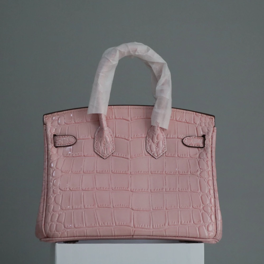 High Quality~Pink Crocodile Pattern Luxury Genuine Leather Women Bag Handbag Real Cowhide Lady Tote Bag Big Female Shoulder Bag
High Quality~Pink Crocodile Pattern Luxury Genuine Leather Women Bag Handbag Real Cowhide Lady Tote Bag Big Female Shoulder Bag