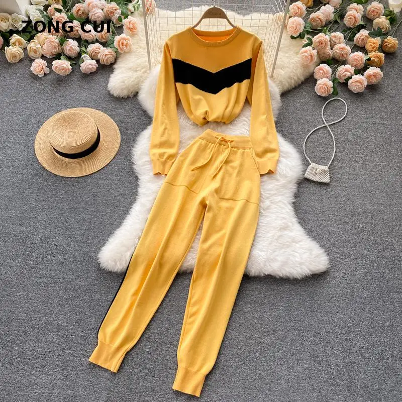 New Autumn Casual Knitted Suit Women 2021 Loose Stripe Pullover Top + High Waist Pants Sports Running 2-piece Set High Quality
New Autumn Casual Knitted Suit Women 2021 Loose Stripe Pullover Top + High Waist Pants Sports Running 2-piece Set High Quality