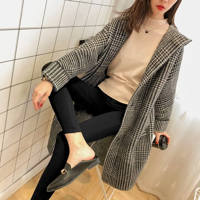 2021 Women Autumn Winter New Imitation Mink Velvet Coats Female Long Sweater Hooded Jackets Ladies Loose Cardigan Outwear R512
2021 Women Autumn Winter New Imitation Mink Velvet Coats Female Long Sweater Hooded Jackets Ladies Loose Cardigan Outwear R512