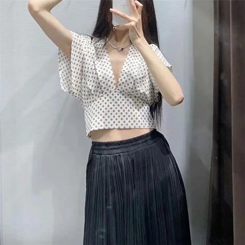 TRAF Za Polka Dot Top Women Blouse 2021 Backless Crop Top Woman V Neck Short Sleeve Summer Blouse Fashion Bow Tied Cut Out Tops
TRAF Za Polka Dot Top Women Blouse 2021 Backless Crop Top Woman V Neck Short Sleeve Summer Blouse Fashion Bow Tied Cut Out Tops