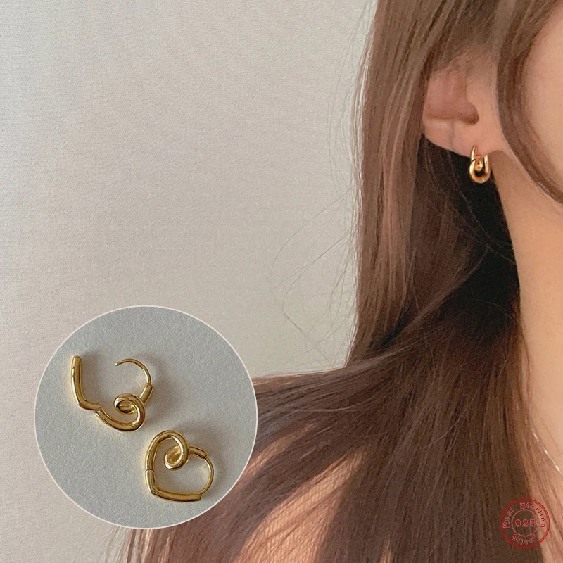 925 Sterling Silver Simple Smooth Mini Heart Frame Huggie Earrings For Women Girl Gift Fashion Party Wedding Jewelry Accessories
925 Sterling Silver Simple Smooth Mini Heart Frame Huggie Earrings For Women Girl Gift Fashion Party Wedding Jewelry Accessories