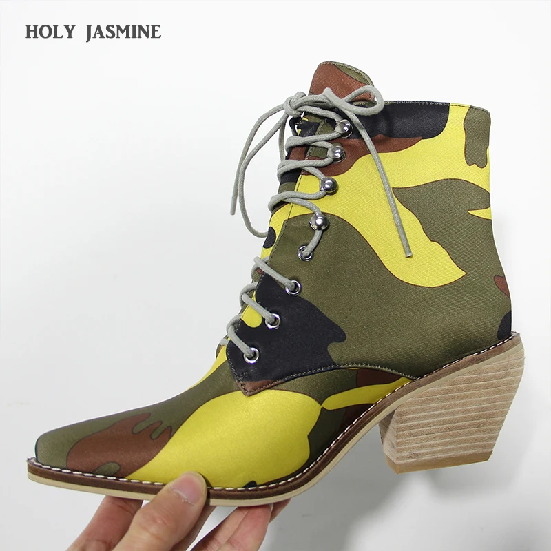 Chunky Heel Bootie Camouflage Print Pointed Toe Block Heel Boots Mid Calf Shaft 2020 Spring/Autumn New Boots Women Night Club 
Chunky Heel Bootie Camouflage Print Pointed Toe Block Heel Boots Mid Calf Shaft 2020 Spring/Autumn New Boots Women Night Club