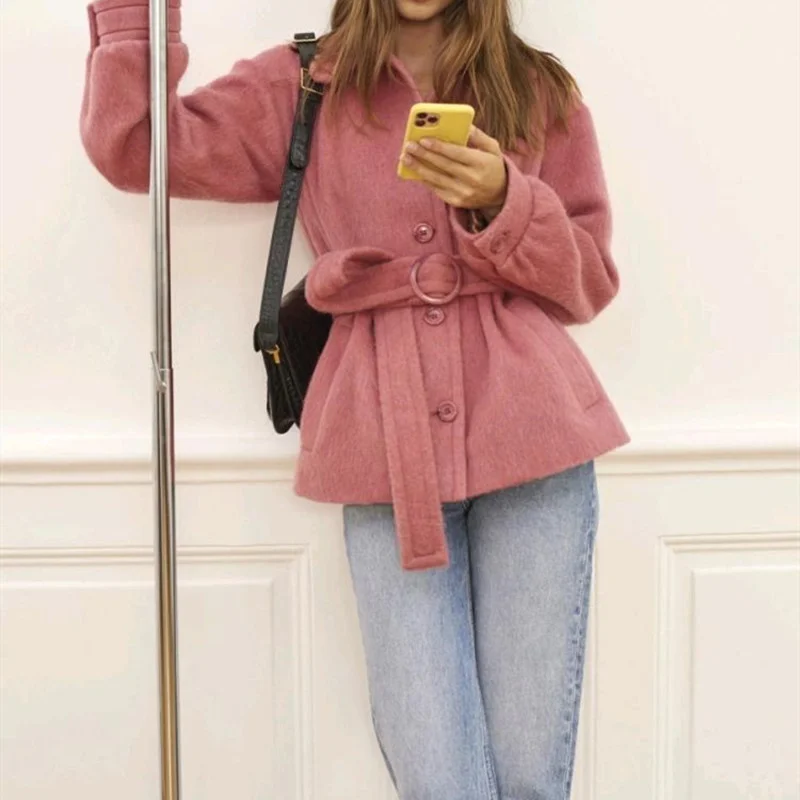 Women Woolen Pink Jacket 2021 Autumn and Winter Waist Lace-up Slim Lady Turn-down Collar Coat Simple Outwear Tops with Sashes
Women Woolen Pink Jacket 2021 Autumn and Winter Waist Lace-up Slim Lady Turn-down Collar Coat Simple Outwear Tops with Sashes
