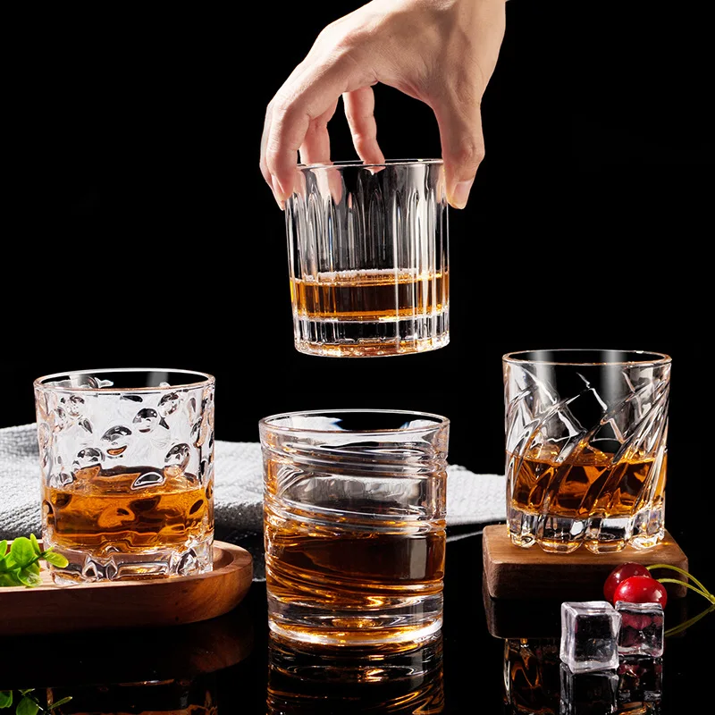 Rotating whisky glass creative crystal glass tumbler decompression cup thickened gyro classic cup
Rotating whisky glass creative crystal glass tumbler decompression cup thickened gyro classic cup