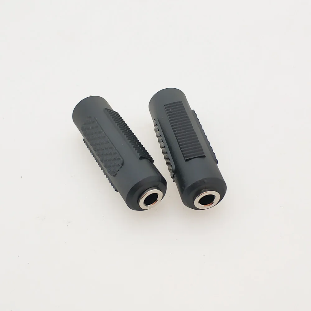 3.5 Female To 3.5 Female F-32 Audio Output Adapter Stable Transmission And No Rust
3.5 Female To 3.5 Female F-32 Audio Output Adapter Stable Transmission And No Rust