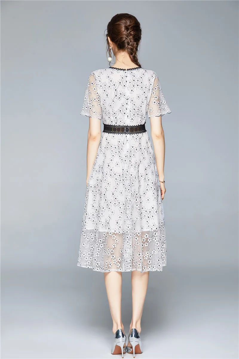 Elegant Designer Women Lace Dress Summer Slim Sexy Floral Female Office Party Robe Vintage White A-Line Dresses Vestido Feminino
Elegant Designer Women Lace Dress Summer Slim Sexy Floral Female Office Party Robe Vintage White A-Line Dresses Vestido Feminino